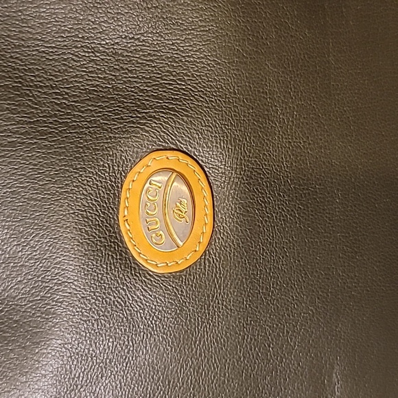 RARE VINTAGE GUCCI PLUS CLUTCH - Picture 3 of 13